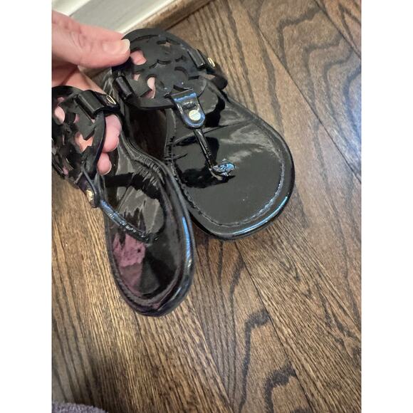 Tory Burch Miller Patent Leather Thong Sandals Black Sz 8.5 - Picture 6 of 15